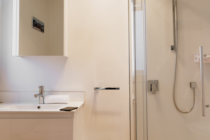 Huruhi Cottage Master en suite