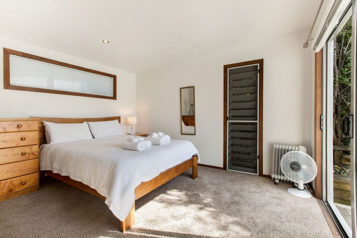 Find your Waiheke home away from home in Karaka Sanctuary Master bedroom