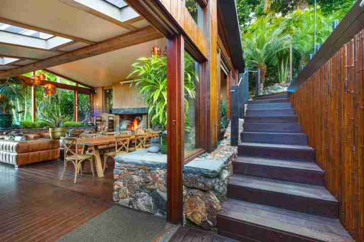 Kauri Springs Lodge Indoor Outdoor Flow