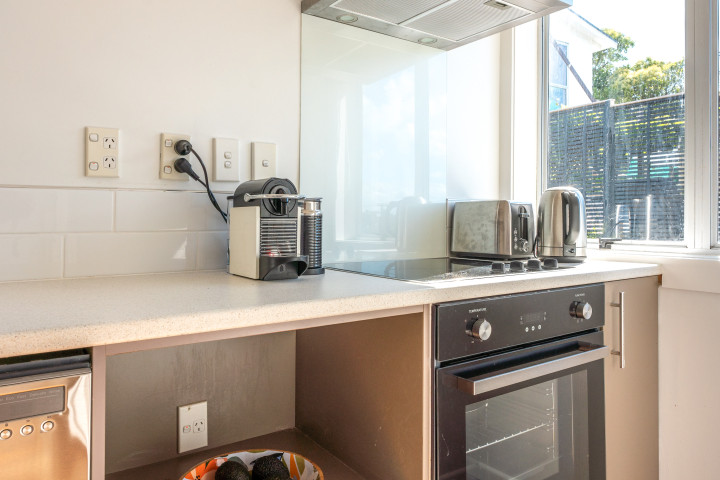 Moana Cottage Kitchen 3