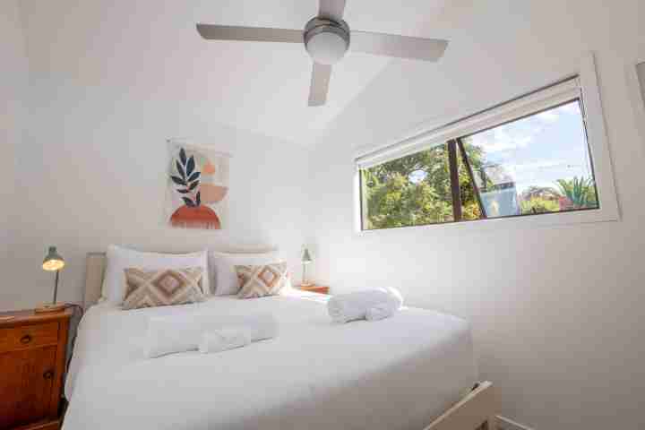 Oneroa Garden Retreat Bedroom 1