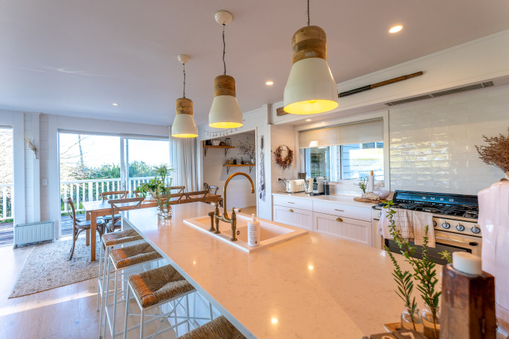 Oriwa Villa by Waiheke Unlimited Breakfast Bar 2