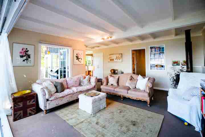 Palm Beach Cottage Living Room 2