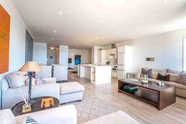 Sunshine On The Beach Open plan living