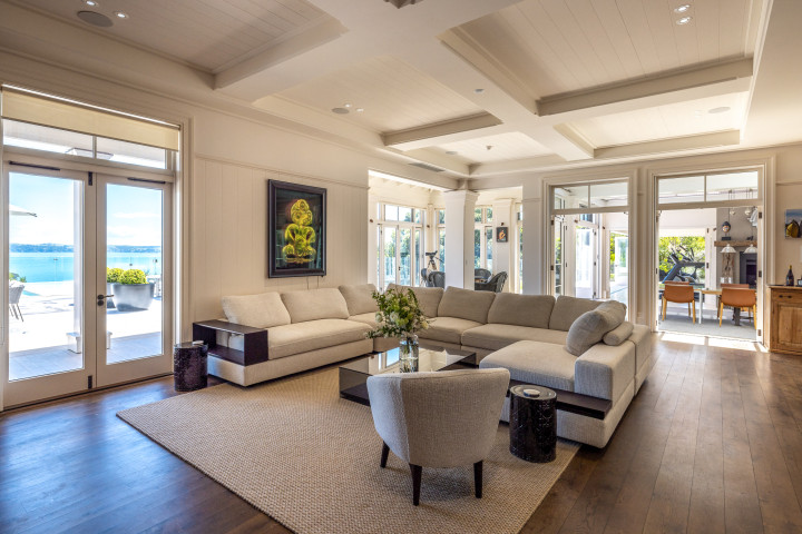 Te Rere Estate Lounge 3