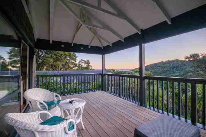 The Pavilion Omiha Al fresco dining with seaviews