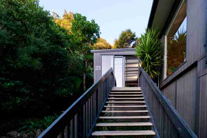 The Pavilion Omiha External staircase to access main house