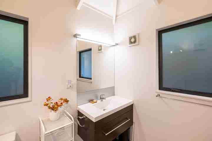 The Pavilion Omiha master ensuite bathroom