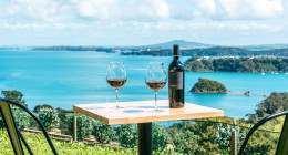 The Apartment - Sea Views at Te Whau Point - Free Breakfast