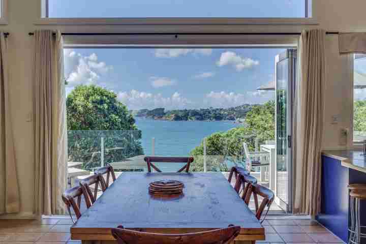 landscapegallery Absolute Beachfront Oneroa Bay Dining Area View2